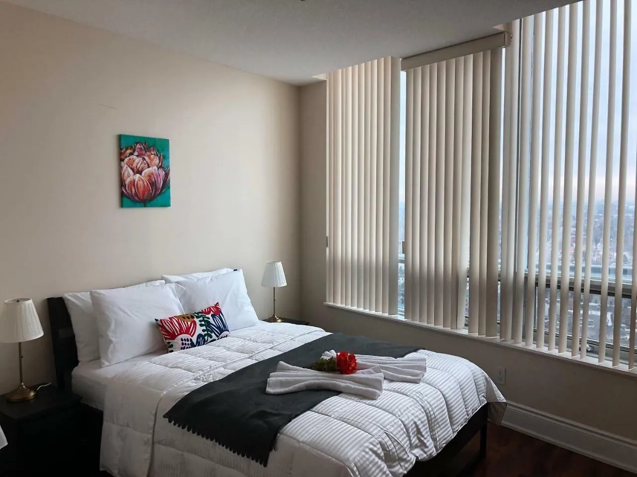 Kashaneh At Meridian Apartment Toronto